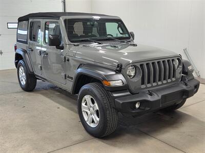 2022 Jeep Wrangler Unlimited Sport S   - Photo 7 - Ephrata, PA 17522