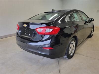 2016 Chevrolet Cruze LS Auto   - Photo 7 - Ephrata, PA 17522