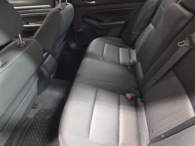 2021 Nissan Altima 2.5 SV - Photo 14 - Ephrata, PA 17522