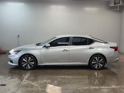 2021 Nissan Altima 2.5 SV - Photo 2 - Ephrata, PA 17522