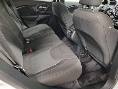 2019 Jeep Cherokee Latitude   - Photo 19 - Ephrata, PA 17522