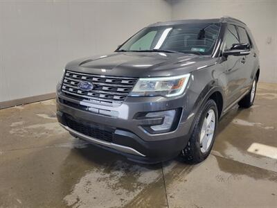 2016 Ford Explorer XLT   - Photo 2 - Ephrata, PA 17522