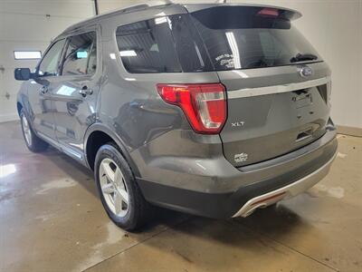 2016 Ford Explorer XLT   - Photo 5 - Ephrata, PA 17522
