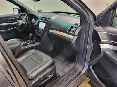 2016 Ford Explorer XLT   - Photo 17 - Ephrata, PA 17522