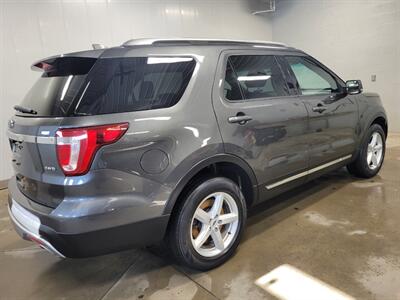 2016 Ford Explorer XLT   - Photo 7 - Ephrata, PA 17522