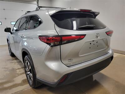 2021 Toyota Highlander XLE - Photo 6 - Ephrata, PA 17522
