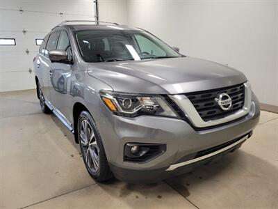 2017 Nissan Pathfinder Platinum - Photo 10 - Ephrata, PA 17522
