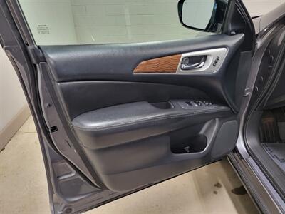 2017 Nissan Pathfinder Platinum - Photo 13 - Ephrata, PA 17522