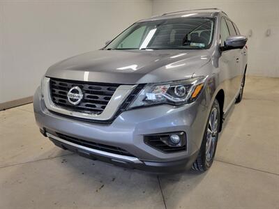 2017 Nissan Pathfinder Platinum - Photo 2 - Ephrata, PA 17522