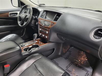 2017 Nissan Pathfinder Platinum - Photo 15 - Ephrata, PA 17522