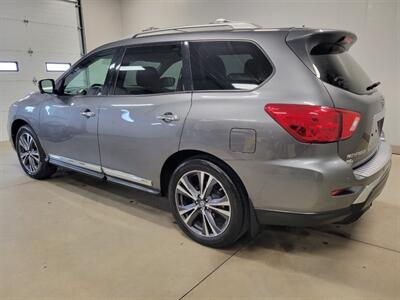 2017 Nissan Pathfinder Platinum - Photo 4 - Ephrata, PA 17522