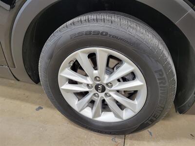 2019 Kia Sorento L   - Photo 15 - Ephrata, PA 17522