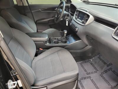 2019 Kia Sorento L   - Photo 19 - Ephrata, PA 17522