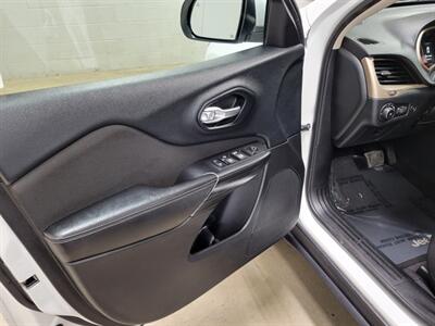 2016 Jeep Cherokee Latitude - Photo 14 - Ephrata, PA 17522