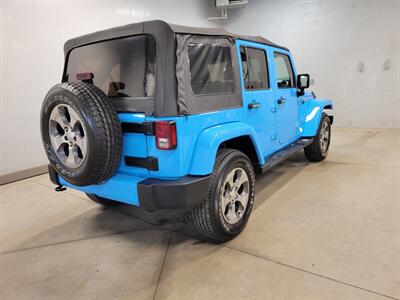 2018 Jeep Wrangler JK Unlimited Sahara   - Photo 11 - Ephrata, PA 17522