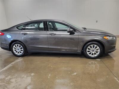 2016 Ford Fusion S   - Photo 8 - Ephrata, PA 17522