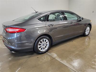 2016 Ford Fusion S   - Photo 7 - Ephrata, PA 17522