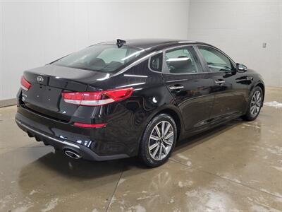 2019 Kia Optima LX   - Photo 10 - Ephrata, PA 17522