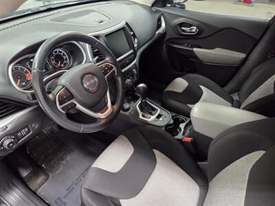 2014 Jeep Cherokee Latitude - Photo 10 - Ephrata, PA 17522