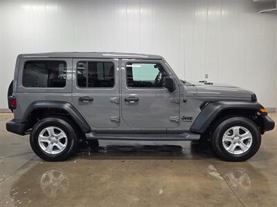 2022 Jeep Wrangler Unlimited Sport S   - Photo 11 - Ephrata, PA 17522