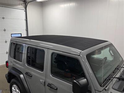 2022 Jeep Wrangler Unlimited Sport S   - Photo 9 - Ephrata, PA 17522