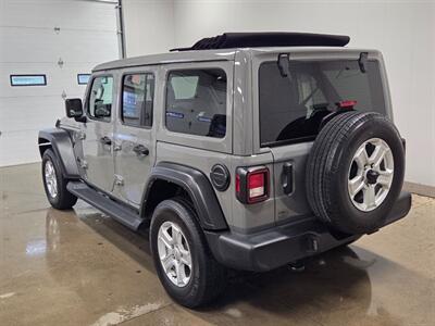 2022 Jeep Wrangler Unlimited Sport S   - Photo 6 - Ephrata, PA 17522