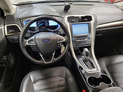 2015 Ford Fusion SE   - Photo 14 - Ephrata, PA 17522