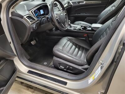 2015 Ford Fusion SE   - Photo 12 - Ephrata, PA 17522