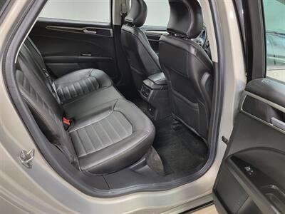 2015 Ford Fusion SE   - Photo 18 - Ephrata, PA 17522