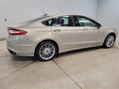 2015 Ford Fusion SE   - Photo 6 - Ephrata, PA 17522