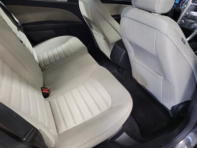 2017 Ford Fusion S   - Photo 16 - Ephrata, PA 17522