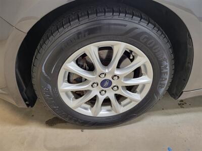 2017 Ford Fusion S   - Photo 12 - Ephrata, PA 17522