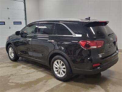 2019 Kia Sorento LX - Photo 4 - Ephrata, PA 17522