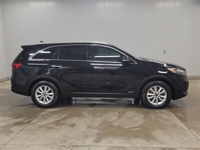 2019 Kia Sorento LX - Photo 8 - Ephrata, PA 17522