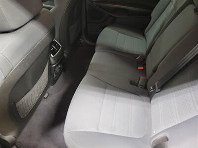 2019 Kia Sorento LX - Photo 16 - Ephrata, PA 17522