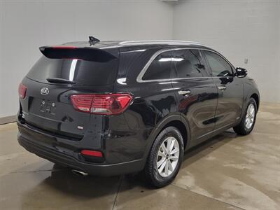 2019 Kia Sorento LX - Photo 10 - Ephrata, PA 17522