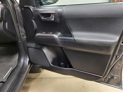 2020 Toyota Tacoma SR V6  TRD Sport - Photo 36 - Ephrata, PA 17522