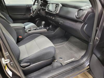 2020 Toyota Tacoma SR V6  TRD Sport - Photo 32 - Ephrata, PA 17522