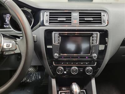 2017 Volkswagen Jetta 1.8T SEL - Photo 14 - Ephrata, PA 17522