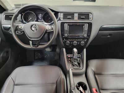 2017 Volkswagen Jetta 1.8T SEL - Photo 12 - Ephrata, PA 17522