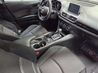 2016 Mazda Mazda3 i Sport   - Photo 22 - Ephrata, PA 17522