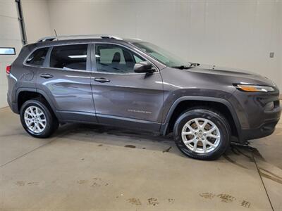 2017 Jeep Cherokee Latitude - Photo 9 - Ephrata, PA 17522