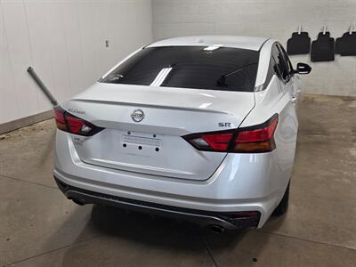 2019 Nissan Altima 2.5 SR   - Photo 12 - Ephrata, PA 17522