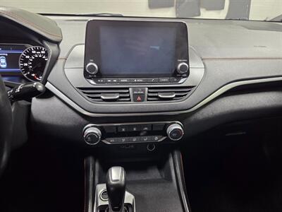 2019 Nissan Altima 2.5 SR   - Photo 16 - Ephrata, PA 17522