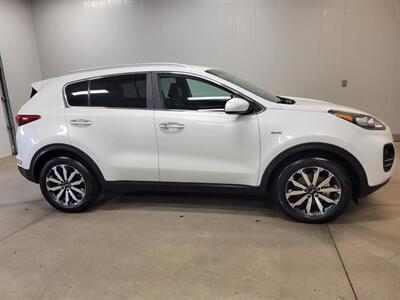 2017 Kia Sportage EX   - Photo 10 - Ephrata, PA 17522