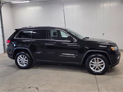 2017 Jeep Grand Cherokee Laredo   - Photo 9 - Ephrata, PA 17522