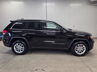 2017 Jeep Grand Cherokee Laredo   - Photo 8 - Ephrata, PA 17522