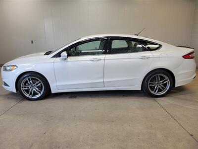 2014 Ford Fusion SE - Photo 4 - Ephrata, PA 17522