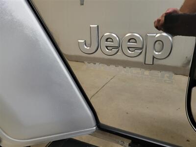 2021 Jeep Wrangler Unlimited Sport Altitude  Summit Seeker - Photo 32 - Ephrata, PA 17522