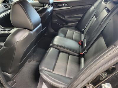 2017 Nissan Maxima 3.5 SL   - Photo 15 - Ephrata, PA 17522